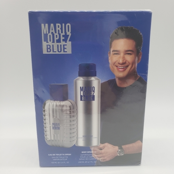 234- Mario Lopez Made In United Arab Emirates NWT - Picture 1 of 6